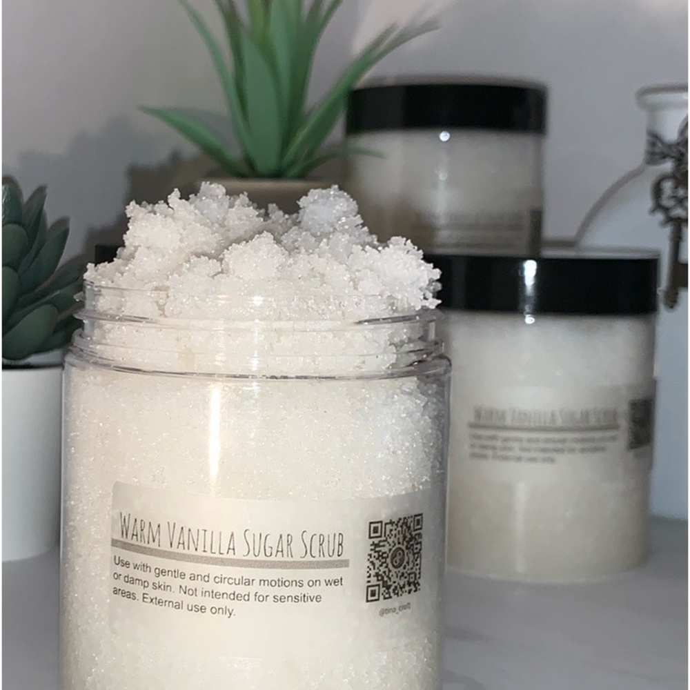 Warm Vanilla Sugar Scrub it Smells Delicious It smells so good you wanna eat it! - Picture 3 of 7